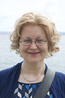 Dr. Darja Šterbenc Erker